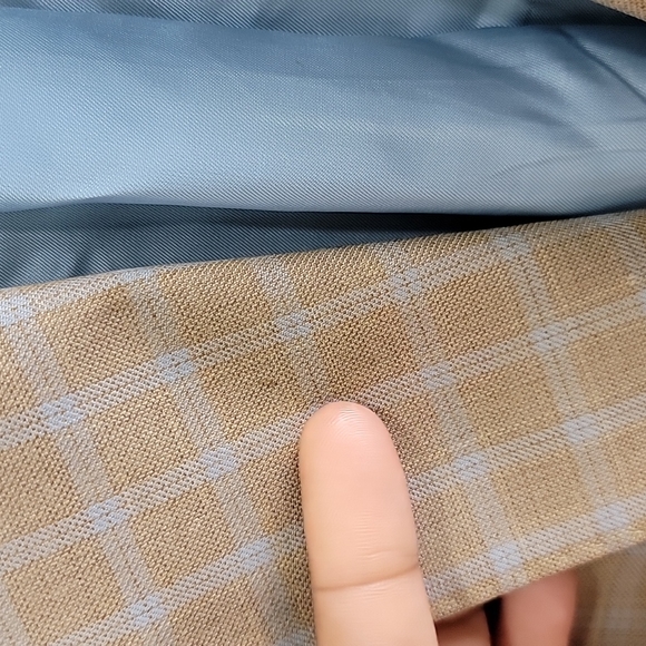 Holland & Sherry custom tailored (40R) Plaid Sport Coat - Picture 7 of 16